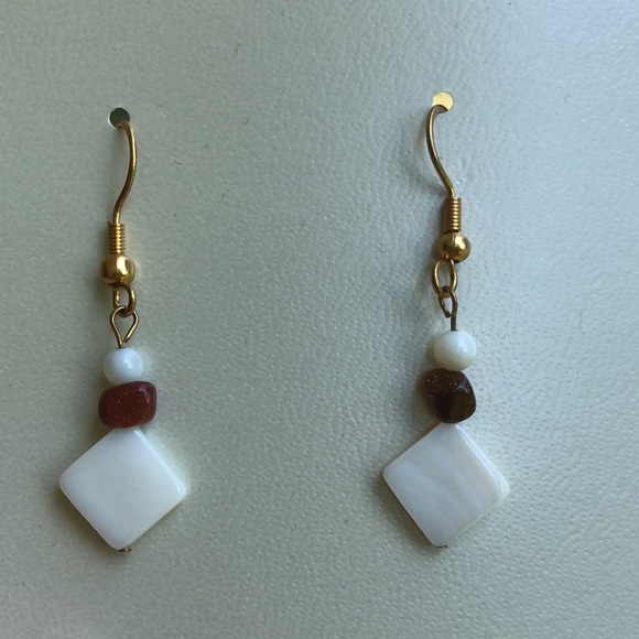 M.O.P. Earrings 5/$25 - Picture 4 of 6